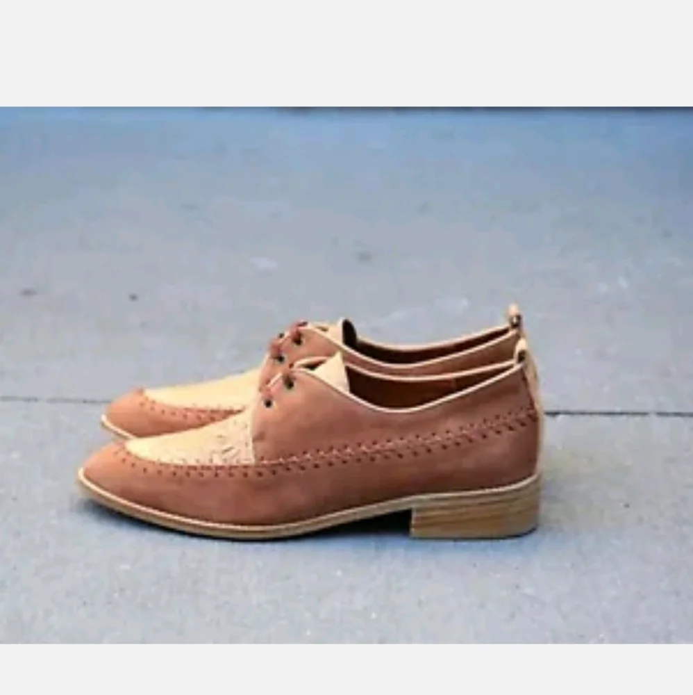 Rae Jones tooled leather loafer flats 40 US 9